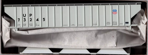 Accurail 8138-1 Union Pacific UP 73245 Pullman Standard 3-Bay Covered Hopper Kit