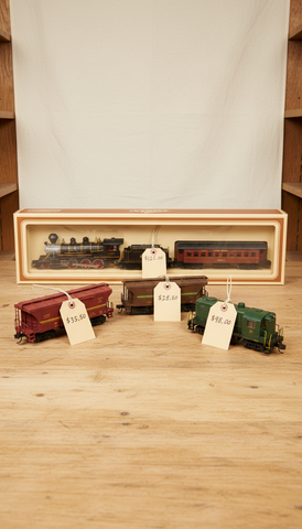 HO scale steam locomotive boxed set