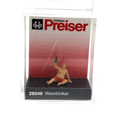 HO Scale Preiser Kg 28046 Man Enjoying Wine Figure