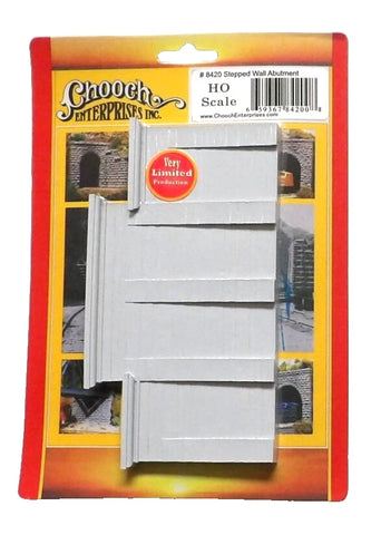 HO Scale Chooch 8420 Concrete Stepped Wall