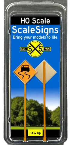 HO Scale ScaleSigns.com 400020c Slippery When Wet Assembled Street Sign (2) pcs