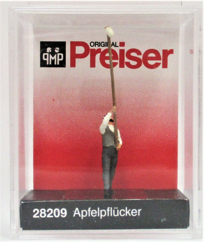 HO Scale Preiser Kg 28209 Man Picking Apples with Pole Figure