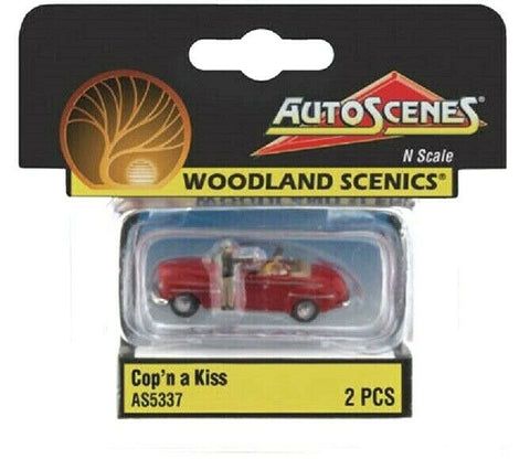 N Scale Woodland Scenics AutoScenes AS5337 Cop'n a Kiss Red Convertible