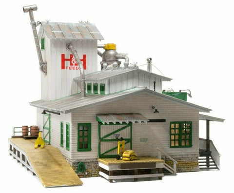 HO Scale Woodland Scenics BR5059 Just Plug Built & Ready H&H Feed Mill