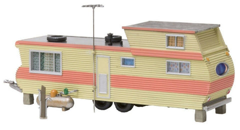 HO Scale Woodland Scenics BR5061 Built & Ready Double Decker Trailer Mobile Home