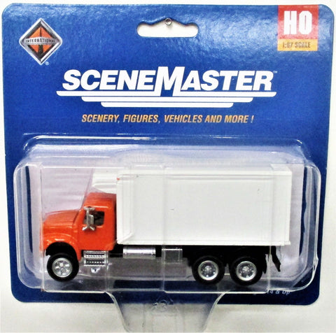 HO Scale Walthers SceneMaster 949-11393 International 4900 Refrigerated Truck