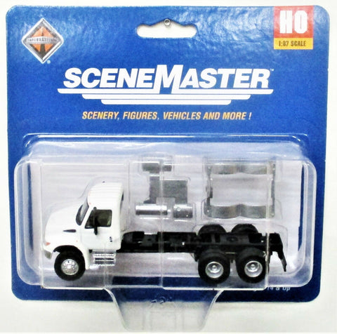 HO Scale Walthers SceneMaster 949-11530 International 4300 White Semi Tractor