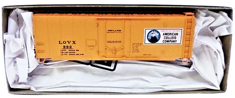 HO Accurail 81413 American Colloid LOVX #992 40' Insulated Plug-Door Boxcar Kit