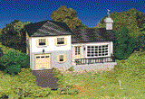 HO Scale Bachmann 45213 Plasticville Classic Split-Level House Kit