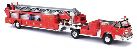 HO Scale Busch 46031 1968 American-LaFrance Fire Hook & Ladder Truck OpenCab