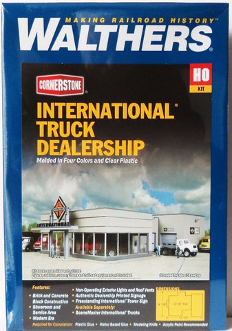 HO Scale Walthers Cornerstone 933-4025 International Truck Dealership Kit